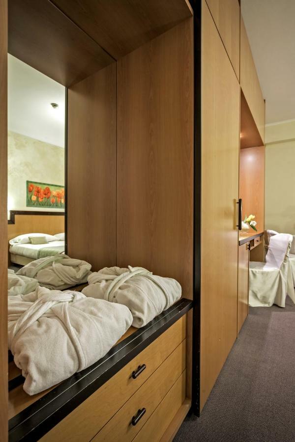 Hotel Olimpia Avezzano Esterno foto