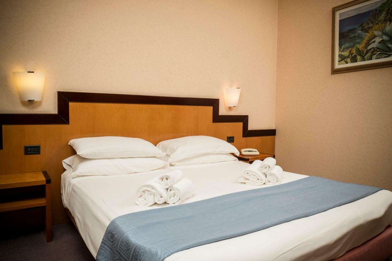 Hotel Olimpia Avezzano Esterno foto