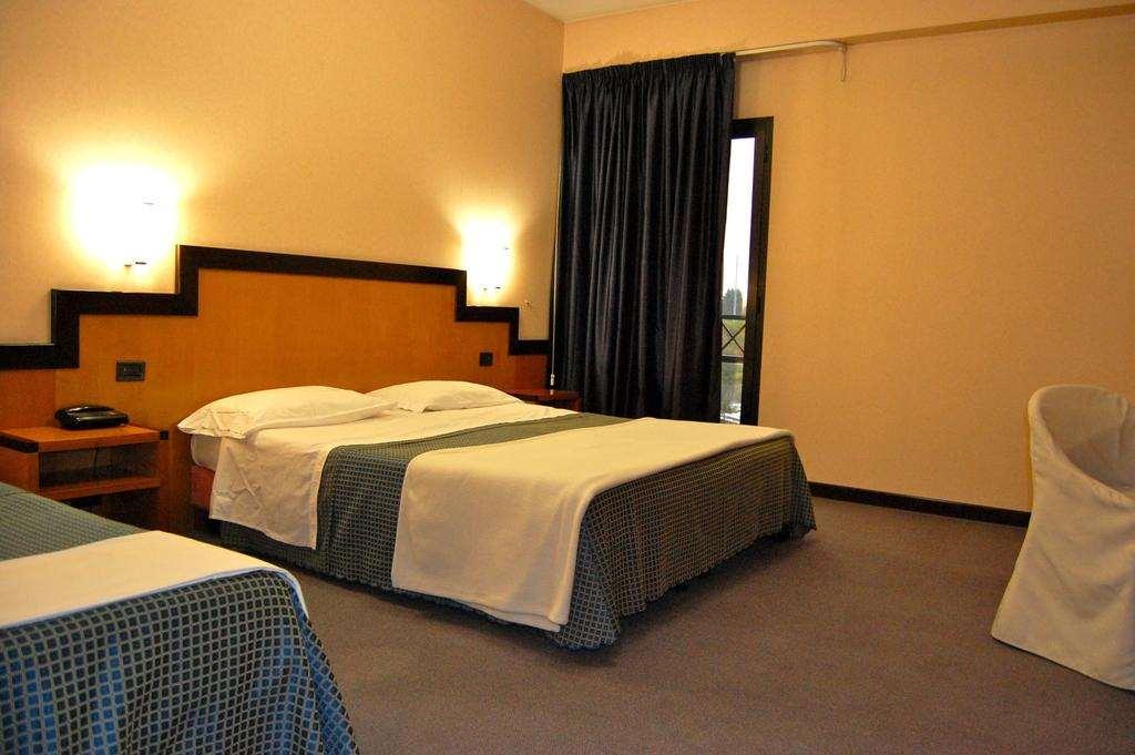 Hotel Olimpia Avezzano Camera foto